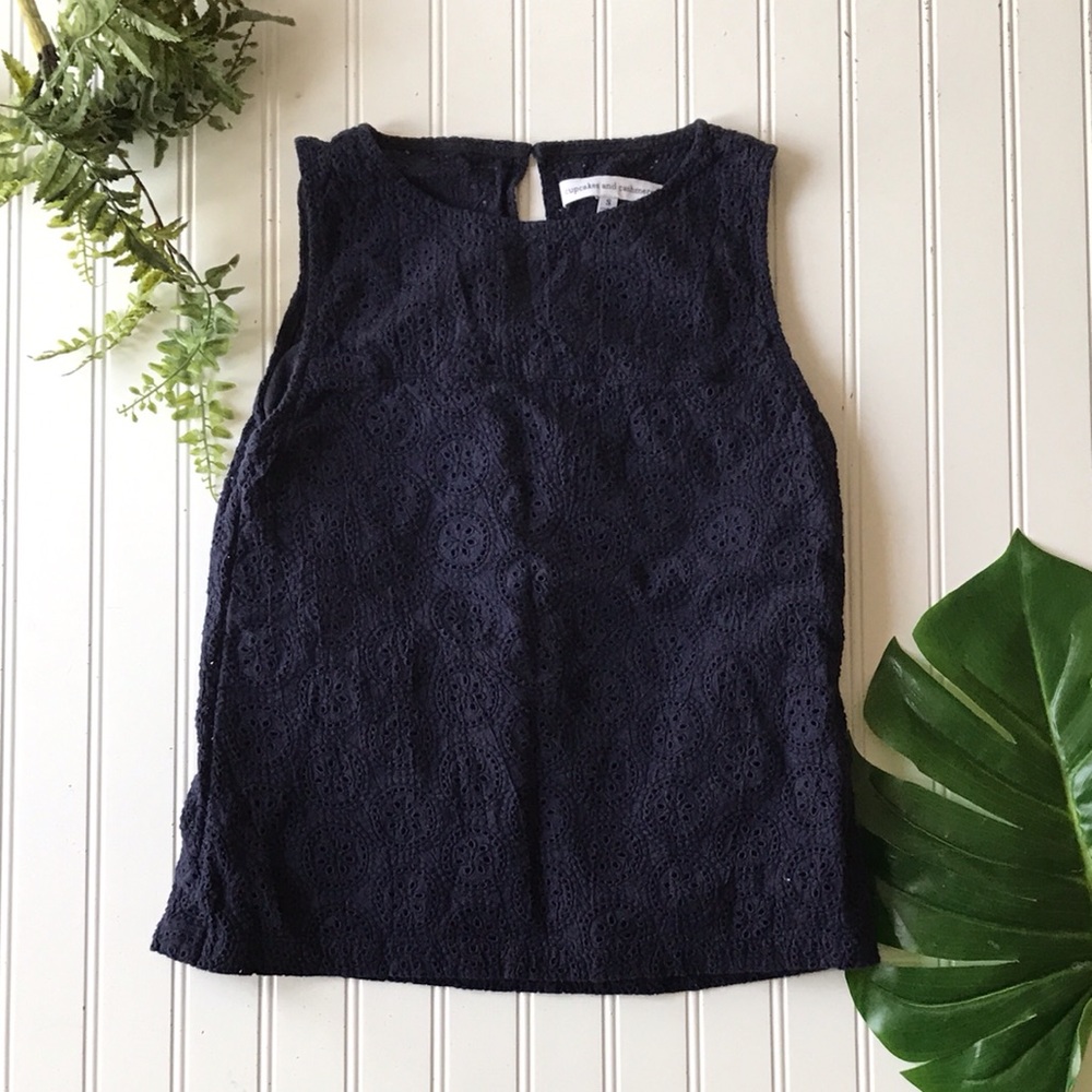 Cupcakes and cashmere blue sleeveless top - Picture 1 of 6
